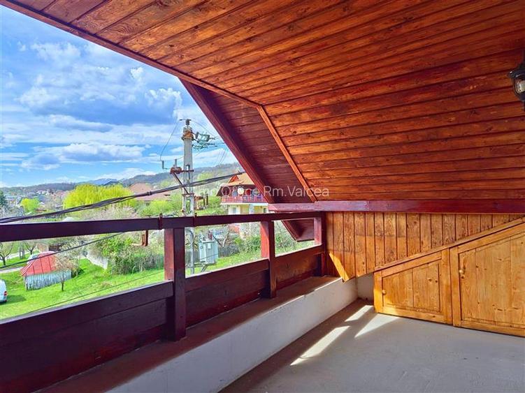 CASA LA VLADESTI - OAZA DE LINISTE APROAPE DE ORAS - 12