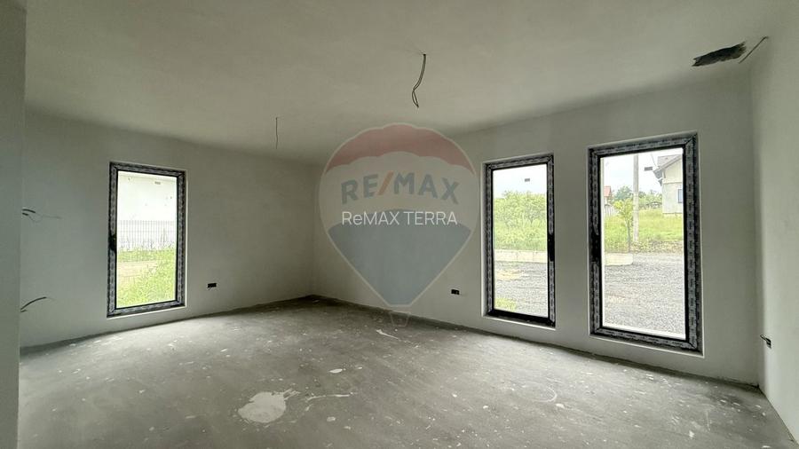 Casă nouă de vânzare zona Unguraș/Baia Sprie - 8