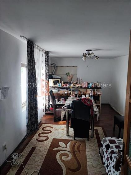 Casa tip parter + mansarda in zona Centru - 4