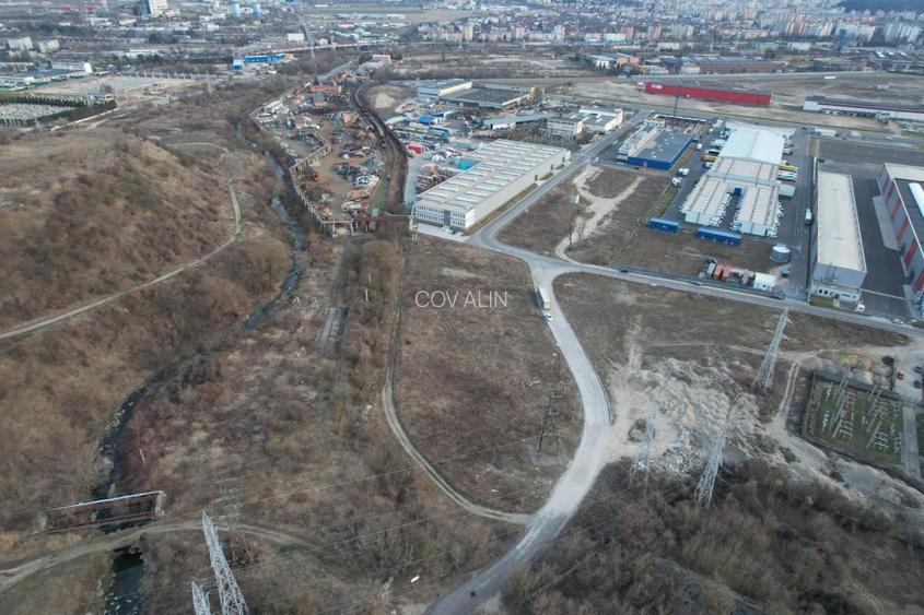 Teren situat in Tractorul suprafata 2.623 mp strada Henri Coanda zona Fan Curier - 2