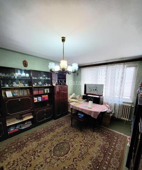 Apartament 2 camere decomandat etaj 3/4 metrou Romancierilor - 2