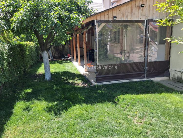 Oaza de liniste in Bariera Valcii – casa P+1 cu terasa, curte si acces securizat - 18