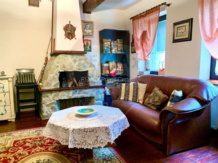 Pensiune cu 13 camere de vânzare in Bulz - 22