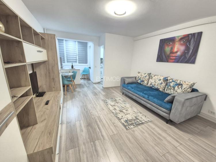 Inchiriere Garsoniera cocheta zona Coresi Tractorul - 3