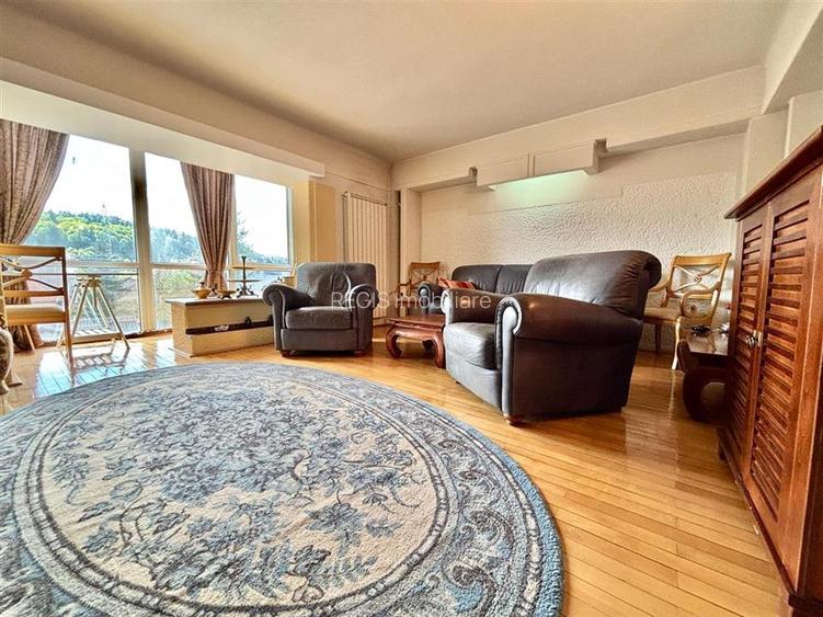 Apartament 4 Camere Central Predeal - 2