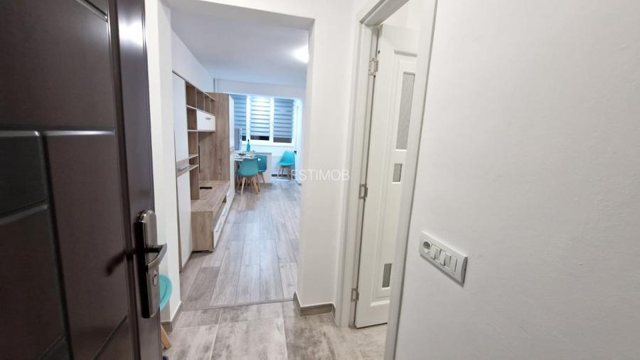 Inchiriere Garsoniera cocheta zona Coresi Tractorul - 19