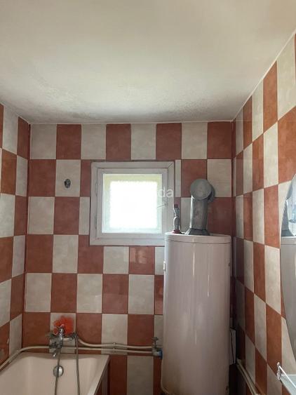 Casa de vânzare+ anexa gospodărească  - 9