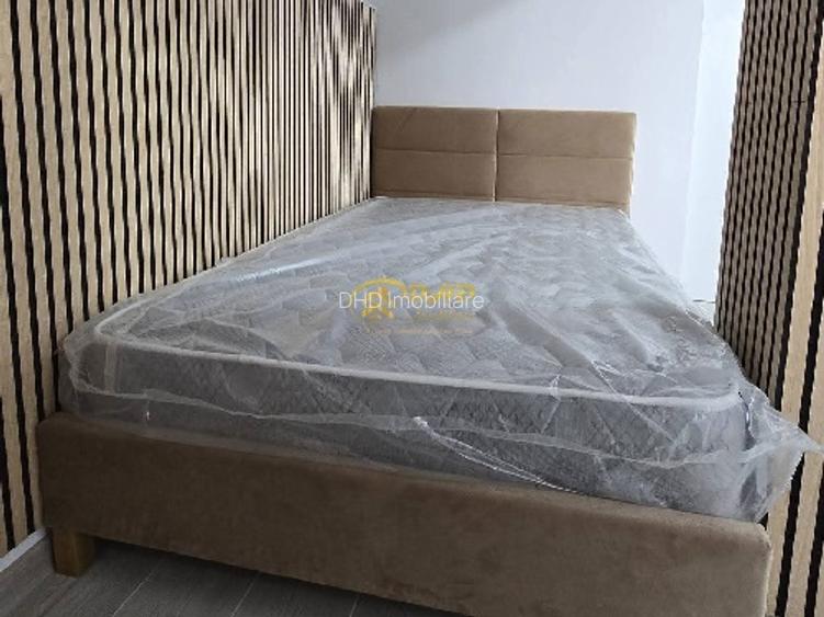 Garsoniera, Piata Unirii. - 2