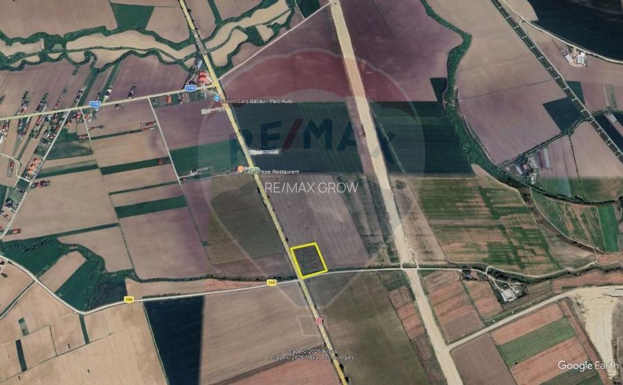 Teren intravilan de vanzare Faraoani  jud. Bacau cu deschidere la E85 - 2