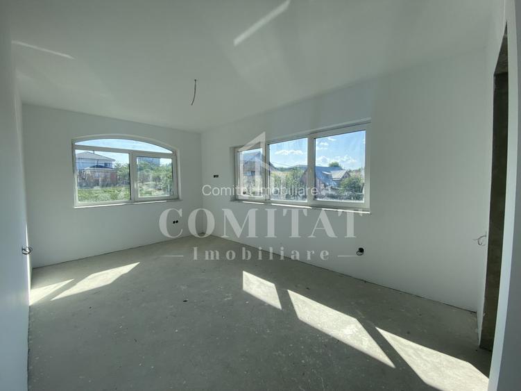 Casă de vânzare | Dispunere pe 2 niveluri | Localitatea Dezmir - 11