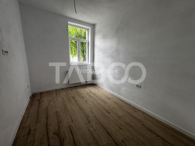 Apartament renovat complet la casa 3 camere 60 mpu Piata Cluj Sibiu - 8