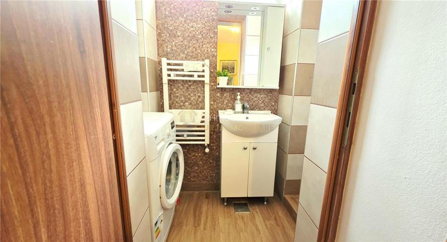 CASA 5 CAMERE 145 MP TEREN 660 MP DAMBUL ROTUND - 11