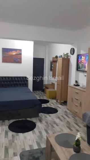 De închiriat studio  - 5