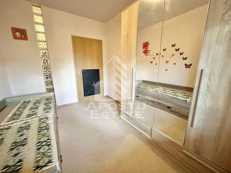 Apartament cu 3 camere, debara si terasa inchisa de 12 mp in Giroc. - 11