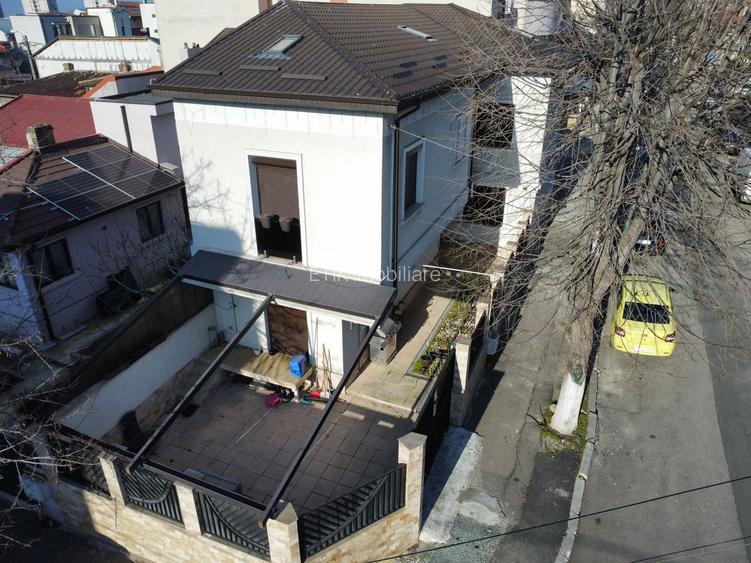 Casa 2016 Tomis 1, curte libera 80 mp pt. 2 mașini+grătar, pergola el. - 4