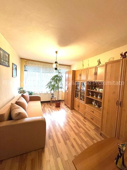 Apartament 3 camere decomandate,  67 mp utili, zona Cetatii, la cheie - 2