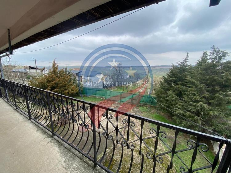 VILA CU 2500 MP TEREN LA 15 KM DE CRAIOVA CENTRU - 13