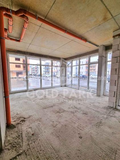 Spatiu Comercial - Zona Floresti - 80 mp - Bloc Nou  - VITRINA MARE - 16