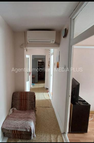 Apartament cu 4 camere decomandat- Micro 17 - 8