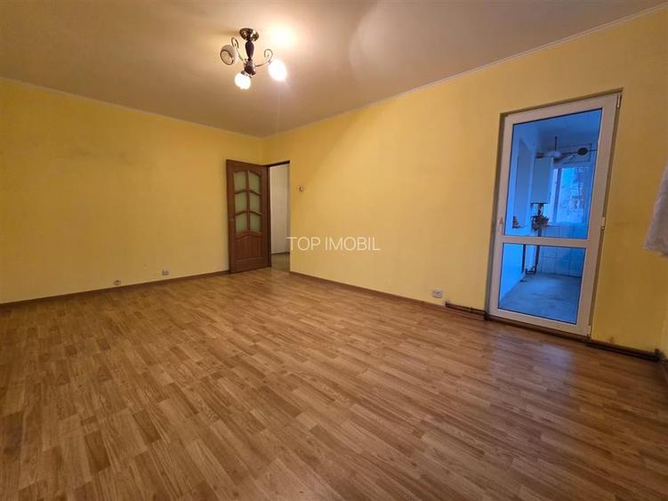 Apartament 3 camere Decomandat 2 bai - Nicolina 2 - 10