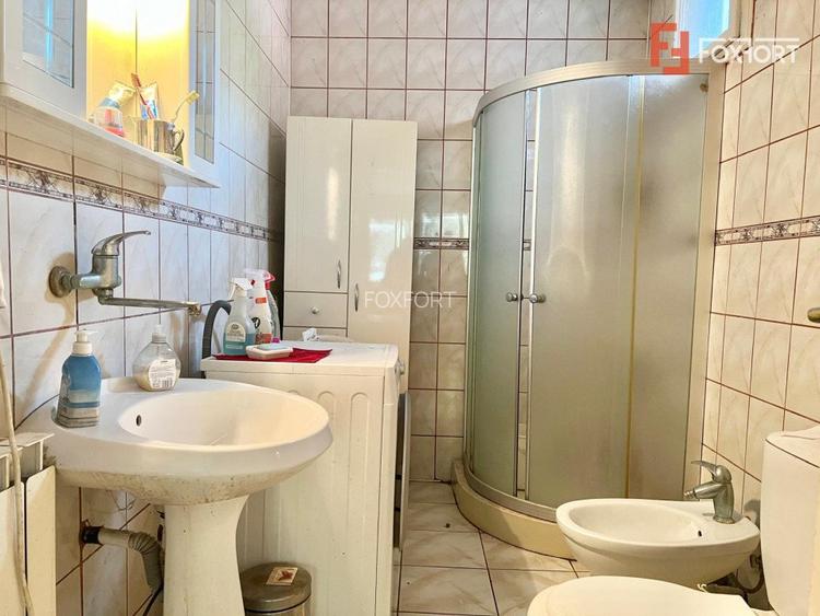 Casa individuala de vanzare cu 3 camere si teren de 510 mp, zona Telegrafului - 11