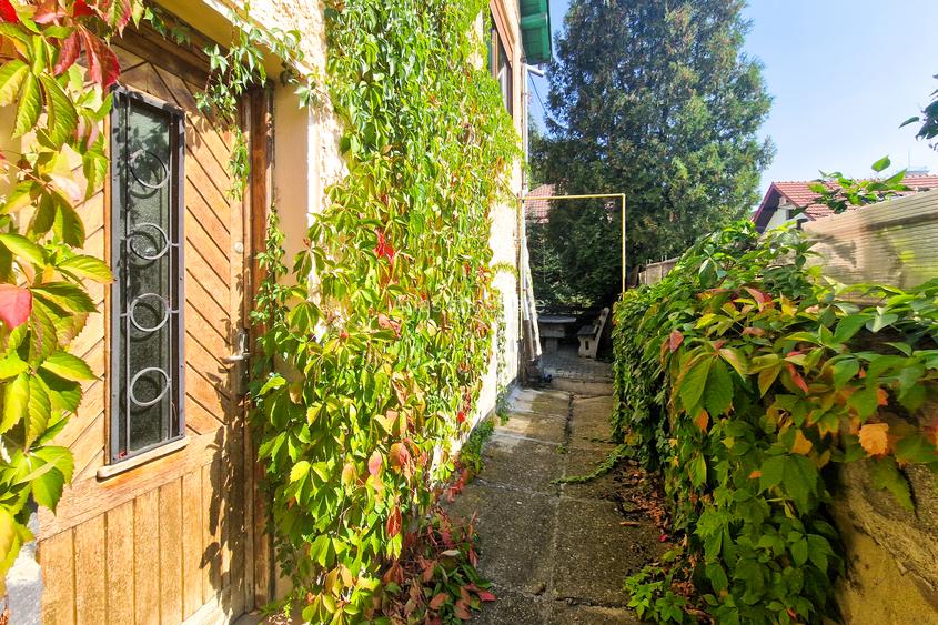 Ultracentral, vila 7 cam, zona Maternitate, 4 parcari, gradina, comision 0% - 26