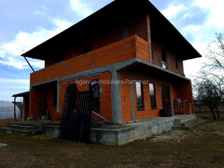 Casă / vilă Ștefănești / jud. Argeș , construcție 2022! - 2