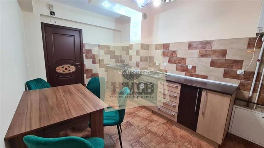 Apartament modern cu 3 camere 2 bai si balcon in Strand - 2