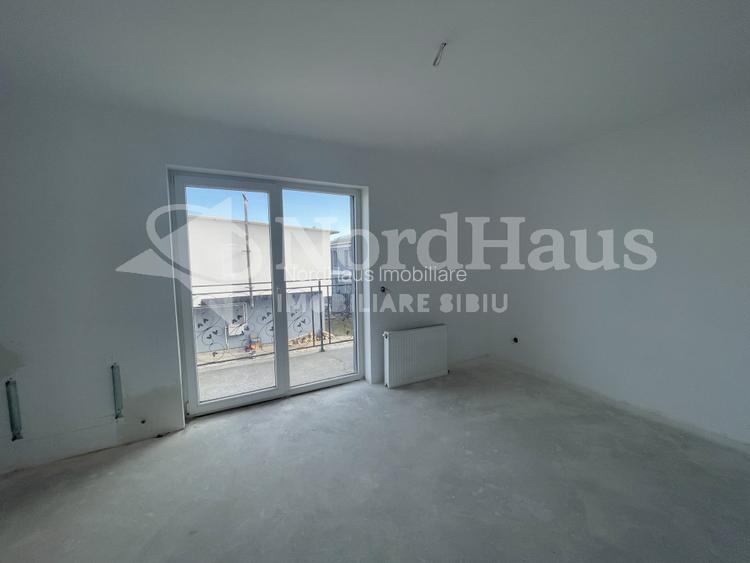 Casa tip duplex la cheie | ansamblu rezidential nou | Rasinari, zona Tropini - 4