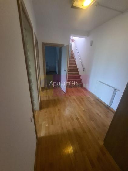 Vila de vanzare cu 6 camere in Cornu (teren 6.600 mp) - 30
