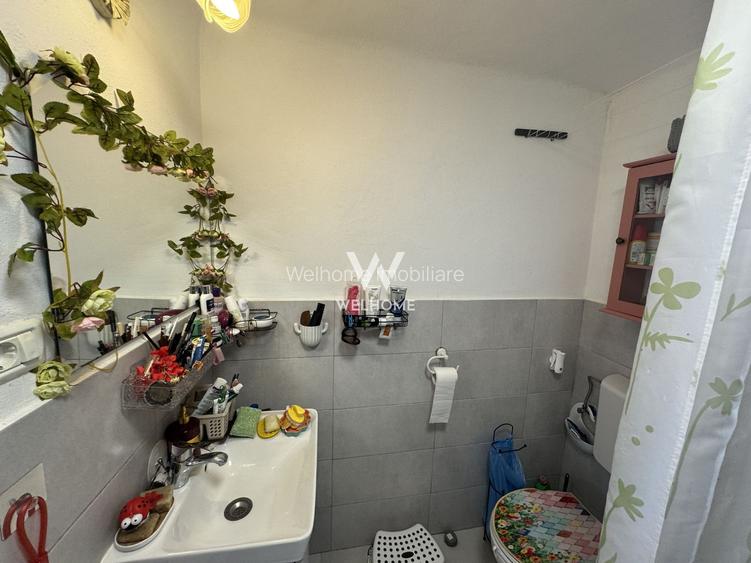 Casa individuala in Arpasu de Sus, teren mare, partial renovata - 16