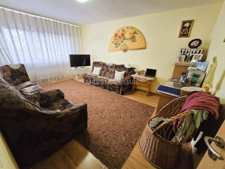 Apartament 3 camere cu BALCON - CARTIER E3 - 4