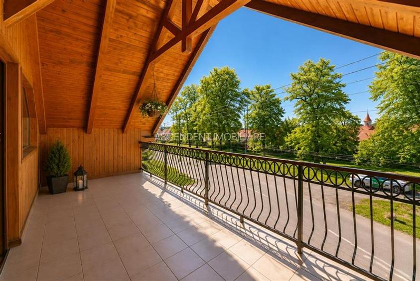 Sediu firma/ rezidential, pe domeniu de 2.240 mp teren,Central, Halchiu, Brasov - 19