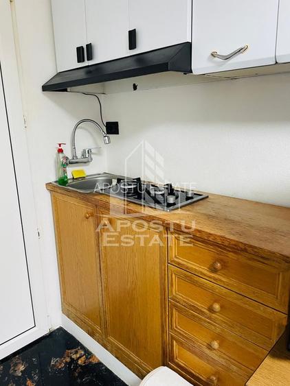 Apartament 1 cameră de închiriat / Grădiște - lângă pod / 200 € - 3