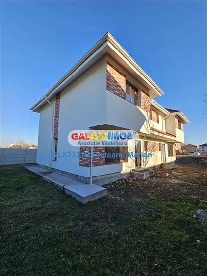 Vanzare vile Individuale de tip Duplex situate aproape de Str Dantelei - 37