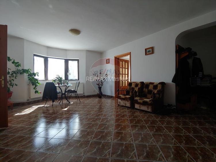 Casa / Vila de vanzare cu teren intravilan 1200 mp-Zvoristea, Suceava - 43