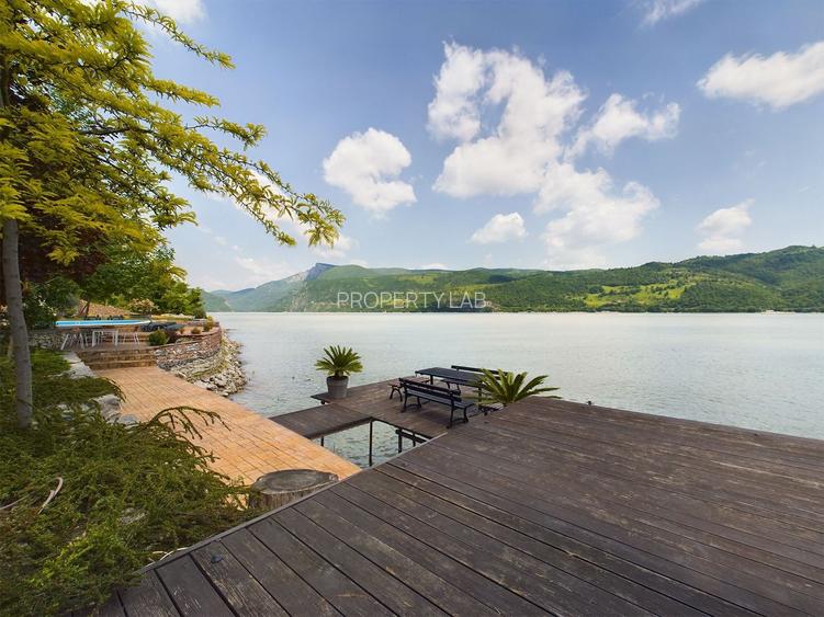 Pensiune de Lux pe Malul Dunării în Dubova - 19