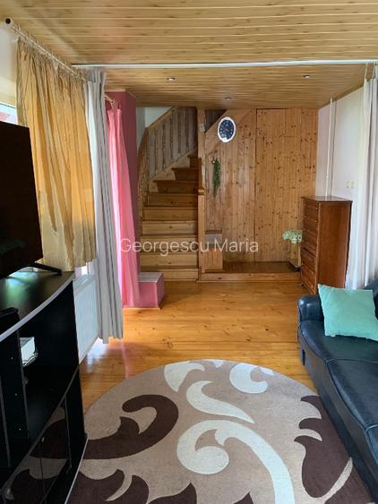 Închiriez 2 camere din care una la mansarda - conditii bune.    - 3
