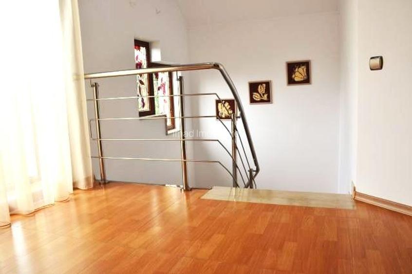 Locatie unica!  Inchiriere Vila superba langa parc, lac si stadionul din Targovi - 7