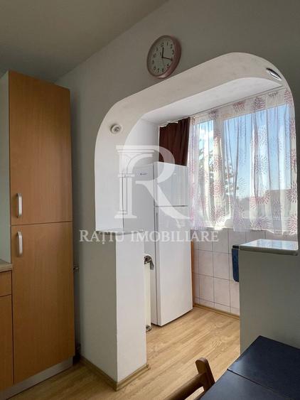 Apartament cu 3 camere | Decomandat | Parcare | Nufărul | Oradea