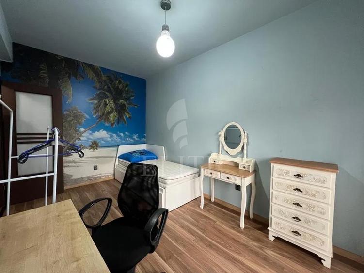 Apartament 3 camere în zona BILLA