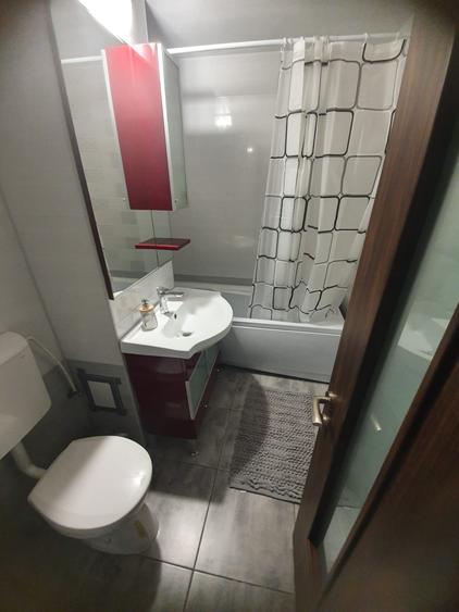 Apartament 3 camere Faleza Nord Reyna 600 euro