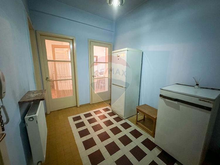 Apartament cu farmec interbelic – 3 camere | 82 mp | Zona Centrala