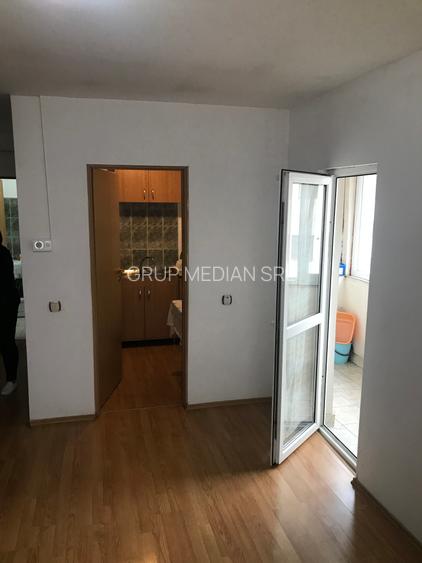 Garsoniera, zona Ostroveni, mansarda, 30 mp, mobilata, cu centrala proprie - 6