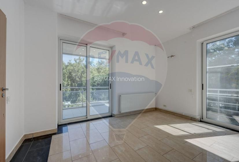 Apartament de 4 camere Primăverii /finisaje premium/ vedere Lac Bordei - 9