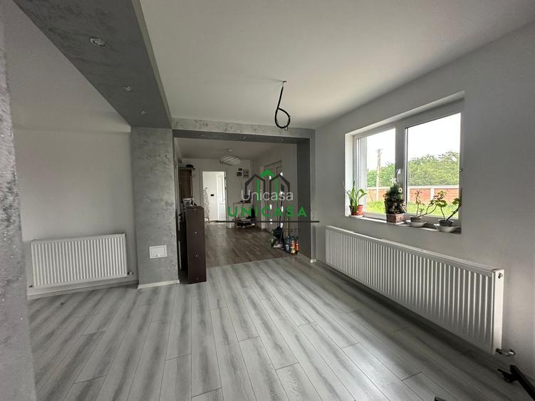 Casă de vânzare în Comuna Băbeni - 5