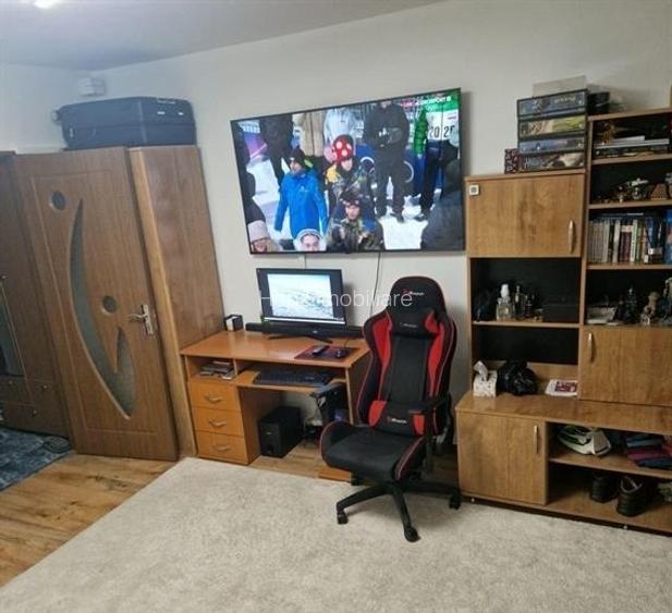 Obor-strada Masina de paine-garsoniera - 11