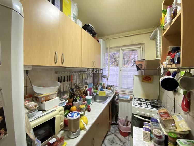 COMISION 0%, Apartament 4 Camere, Etaj 2, 61 mp, Mobilat, Zona Dacia - 10