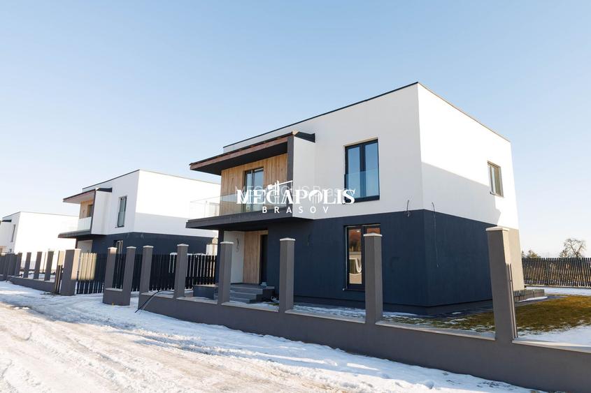 Casa Stil Mediteranean/ Intrare in Sanpetru - 2