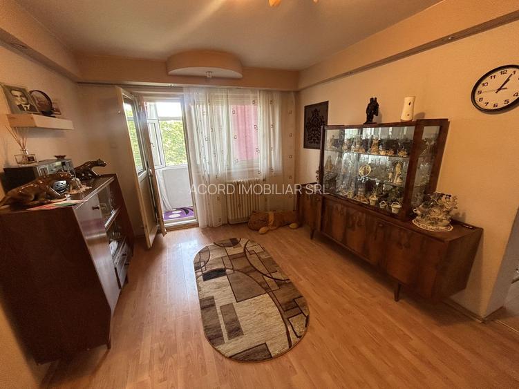 Apartament 2 camere zona Tomis III - 2